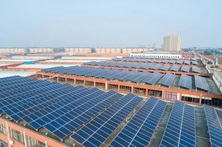 中國太陽能資源分布：根據各地接受太陽總輻射量的多少，可將全國劃分為五類地區